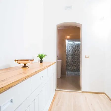 Cas358 Luxury * 巴里